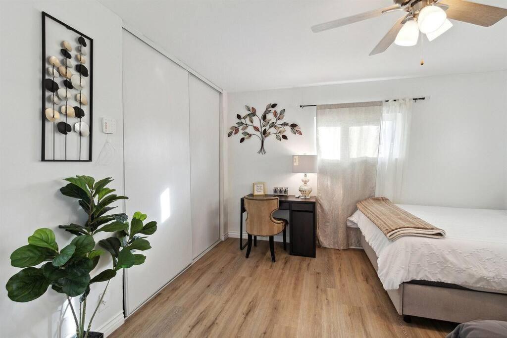 Modern City Ranch 3 Bdrm Family Home Access By Dirt Road พาล์มเดล ภายนอก รูปภาพ